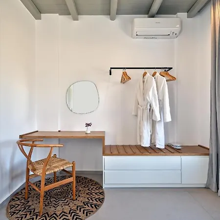 Parian Village - Adults Only 4* Párosz